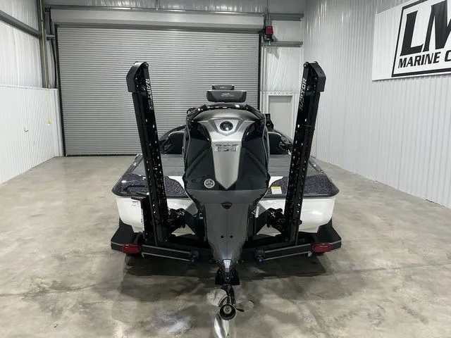 Slide: The Image of Skeeter ZXE20 2026 - 15