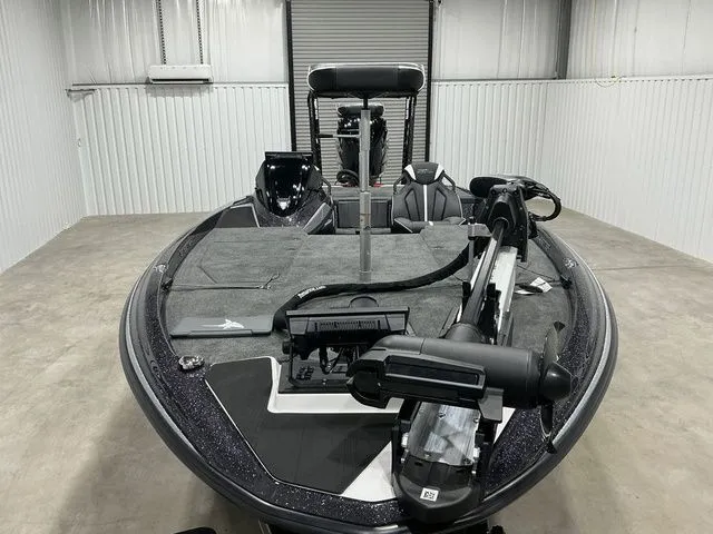 Slide: The Image of Skeeter ZXE20 2026 - 14