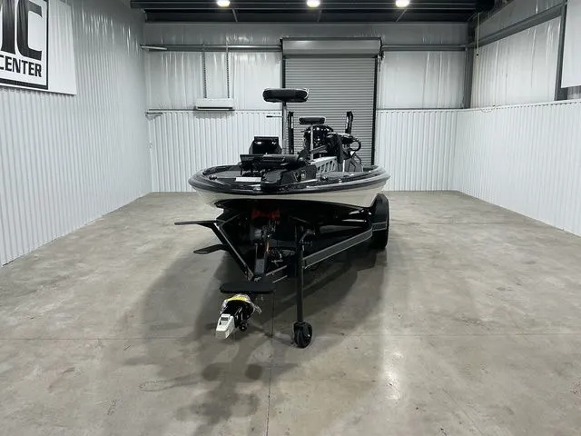 Slide: The Image of Skeeter ZXE20 2026 - 13