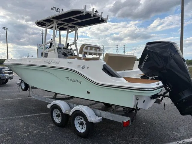 Slide: The Image of Bayliner T22CX 2022 - 5