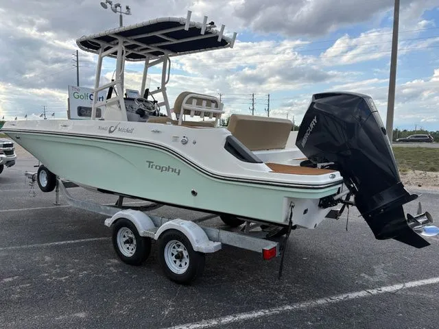 Slide: The Image of Bayliner T22CX 2022 - 7