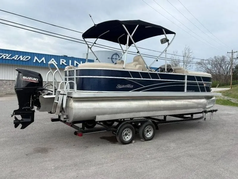 Slide: The Image of Silver Wave 230 Island CLW 2017 - 16