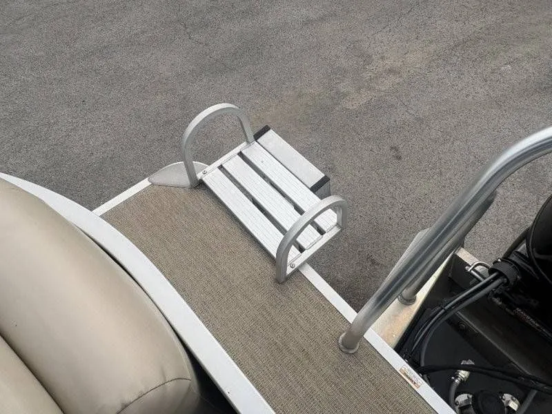 Slide: The Image of Silver Wave 230 Island CLW 2017 - 17