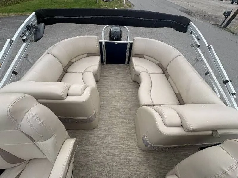 Slide: The Image of Silver Wave 230 Island CLW 2017 - 26