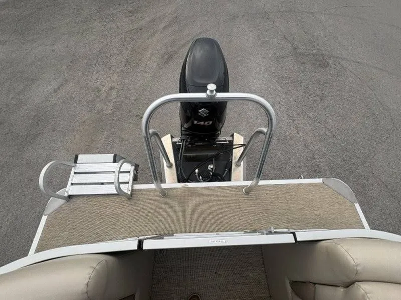 Slide: The Image of Silver Wave 230 Island CLW 2017 - 30