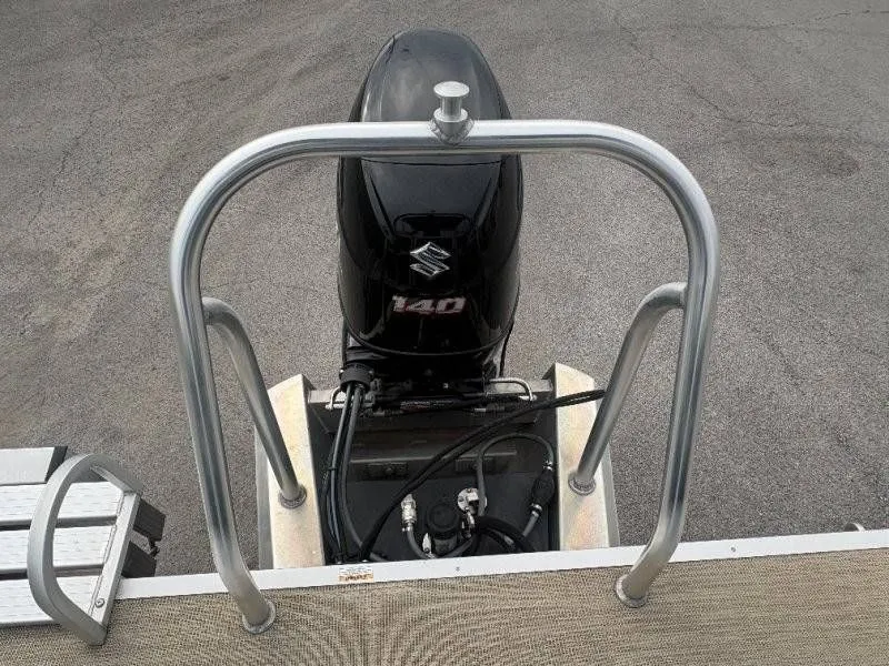 Slide: The Image of Silver Wave 230 Island CLW 2017 - 33