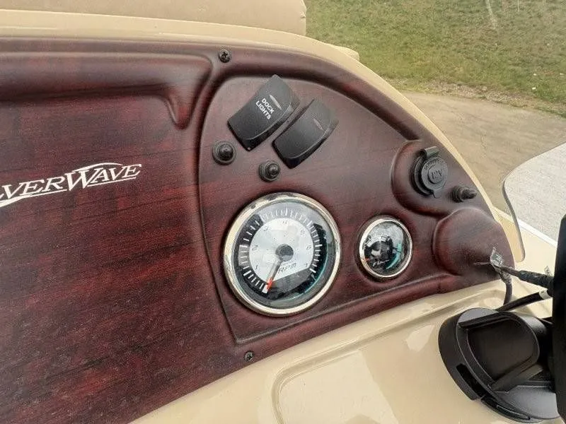 Slide: The Image of Silver Wave 230 Island CLW 2017 - 41