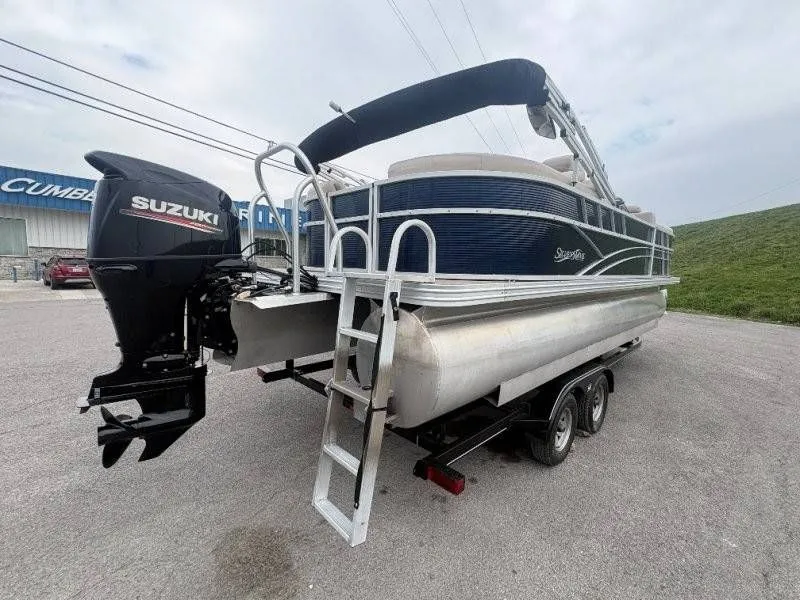 Slide: The Image of Silver Wave 230 Island CLW 2017 - 50