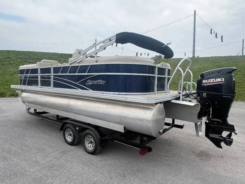 Slide: The Image of Silver Wave 230 Island CLW 2017 - 57