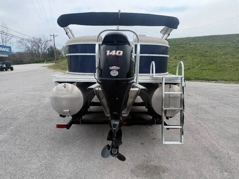 Slide: The Image of Silver Wave 230 Island CLW 2017 - 60