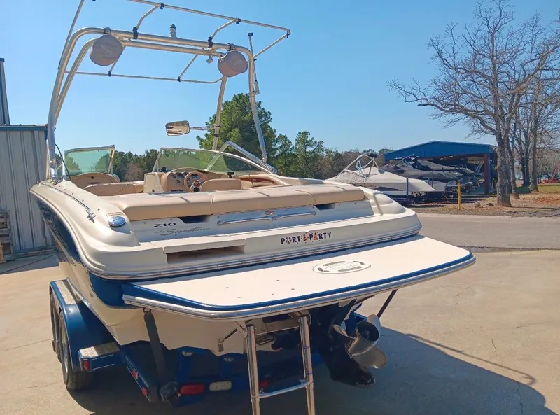 Slide: The Image of Sea Ray 210 Bow Rider 2000 - 12