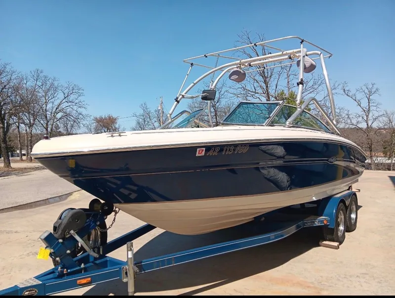 Slide: The Image of Sea Ray 210 Bow Rider 2000 - 3