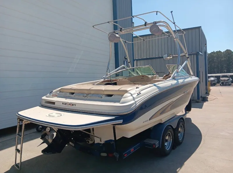 Slide: The Image of Sea Ray 210 Bow Rider 2000 - 4