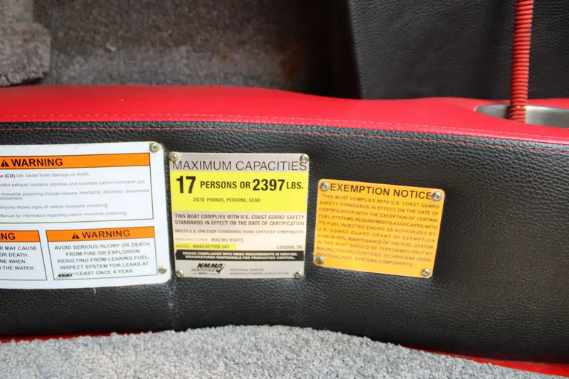 Slide: The Image of Malibu Wakesetter Lsv 247 2014 - 17