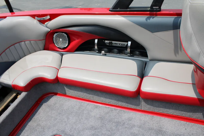 Slide: The Image of Malibu Wakesetter Lsv 247 2014 - 22