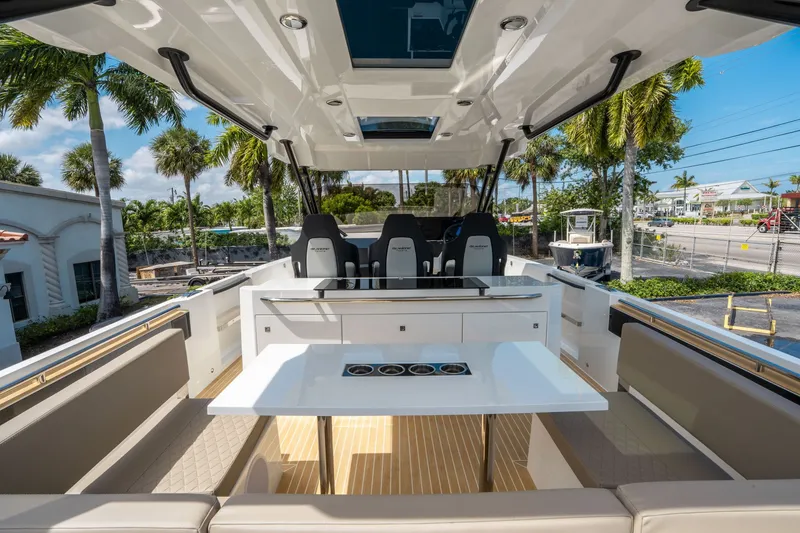 Slide: The Image of DE ANTONIO D36 OPEN 2025 - 11