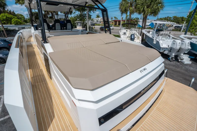 Slide: The Image of DE ANTONIO D36 OPEN 2025 - 6