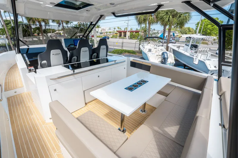 Slide: The Image of DE ANTONIO D36 OPEN 2025 - 12