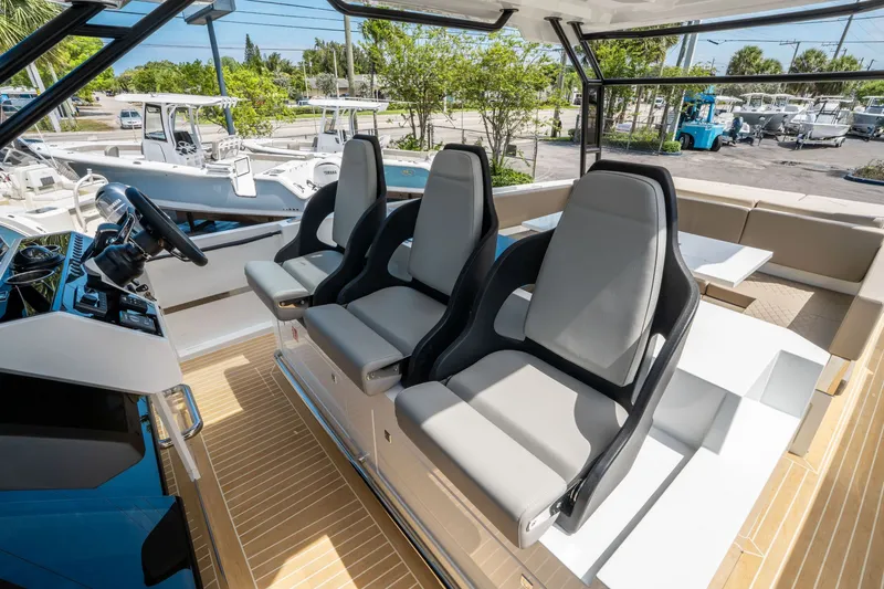 Slide: The Image of DE ANTONIO D36 OPEN 2025 - 27