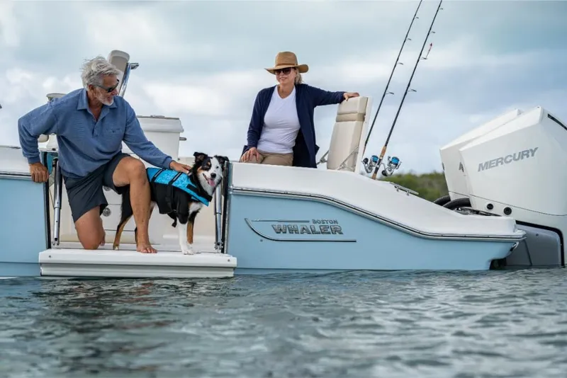 Slide: The Image of 2023-Boston-Whaler-280-Dauntless-MarineMax - 16