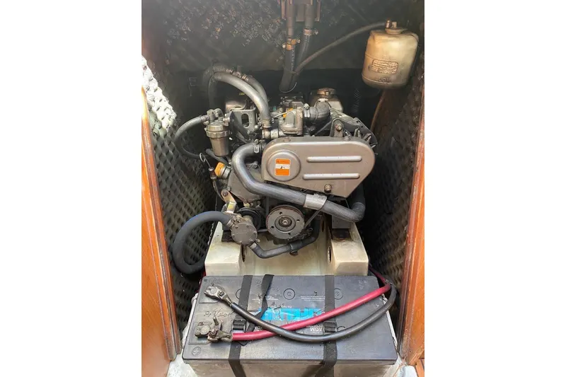 Slide: The Image of Engine compartment of a 2006 Beneteau Oceanis Clipper 323 sailboat. - 74