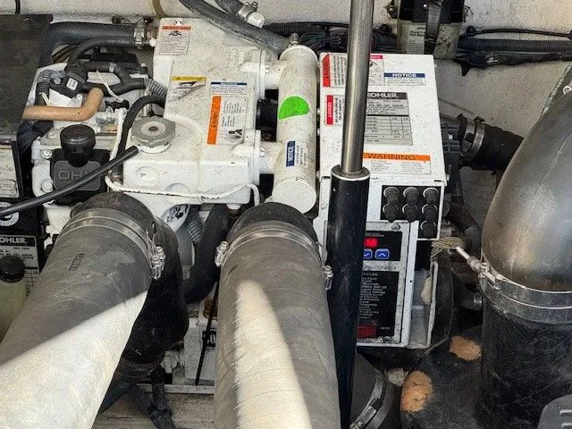 Slide: The Image of Sea Ray Sundancer 310 2007 - 14