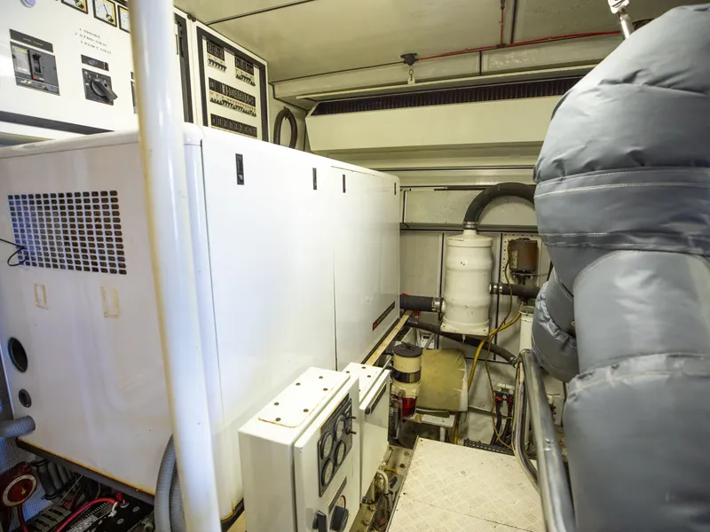 Slide: The Image of Cheoy Lee 68 MOTOR YACHT 2004 - 55