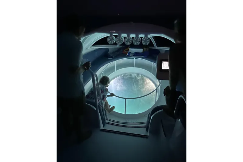 Slide: The Image of Interior view of 2020 Paritetboat Looker with underwater observation window. - 17