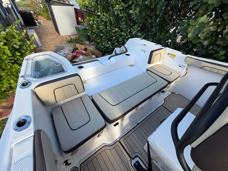 Slide: The Image of Yamaha 255 FSH Sport H 2024 - 2