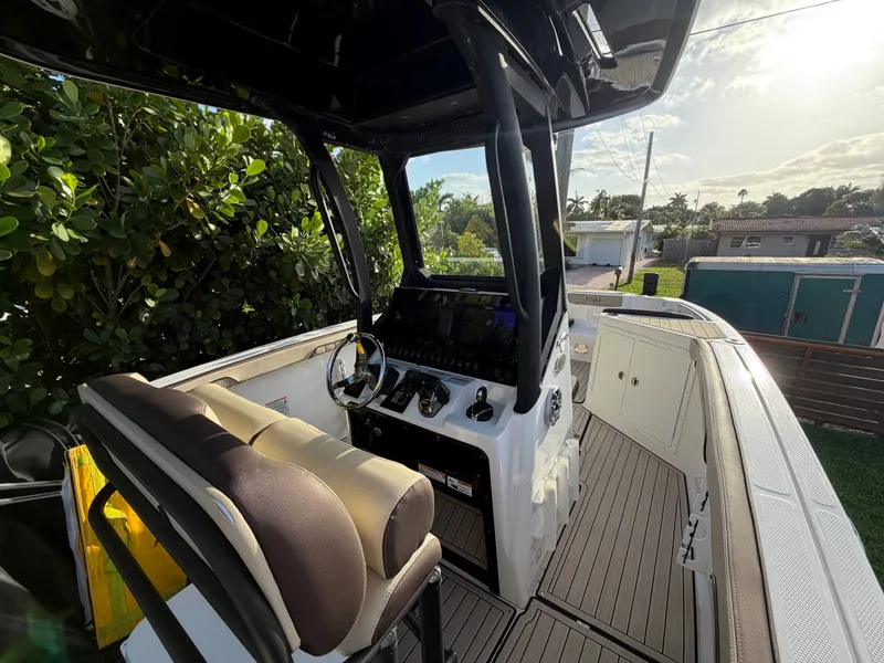 Slide: The Image of Yamaha 255 FSH Sport H 2024 - 3