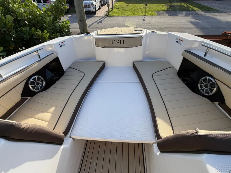 Slide: The Image of Yamaha 255 FSH Sport H 2024 - 9