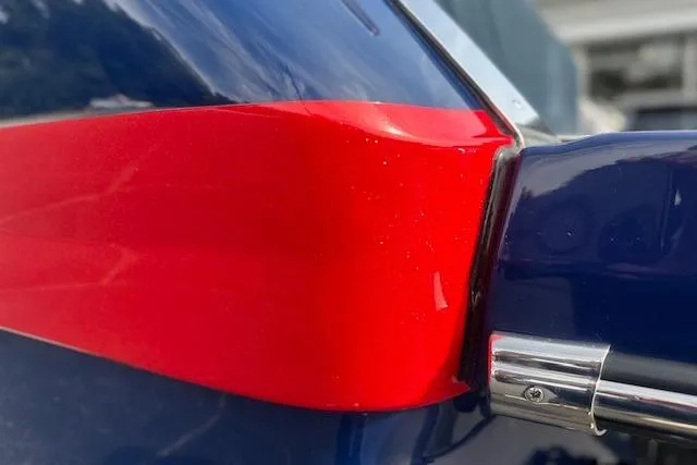 Slide: The Image of Painted Metallic Hull Stripe - Red - 3