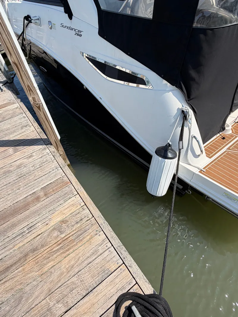 Slide: The Image of Sea Ray Sundancer 260 2014 - 6