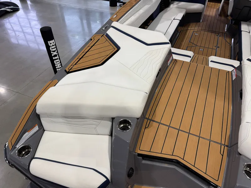 Slide: The Image of Nautique Super Air Nautique G25 2025 - 12