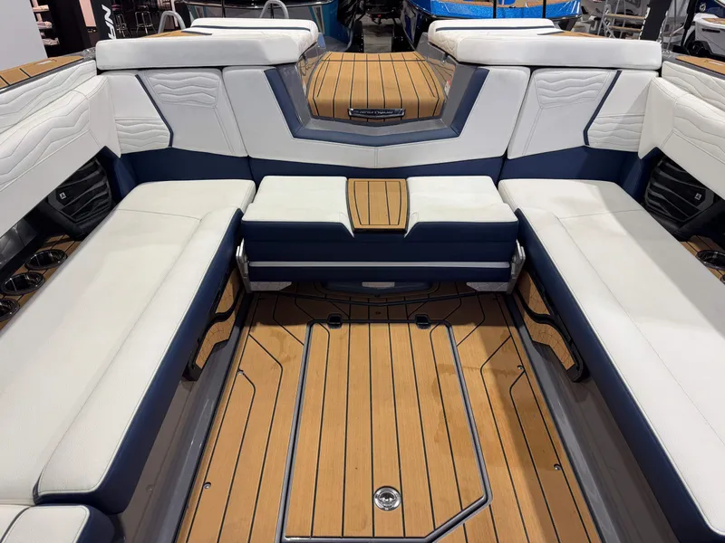 Slide: The Image of Nautique Super Air Nautique G25 2025 - 27