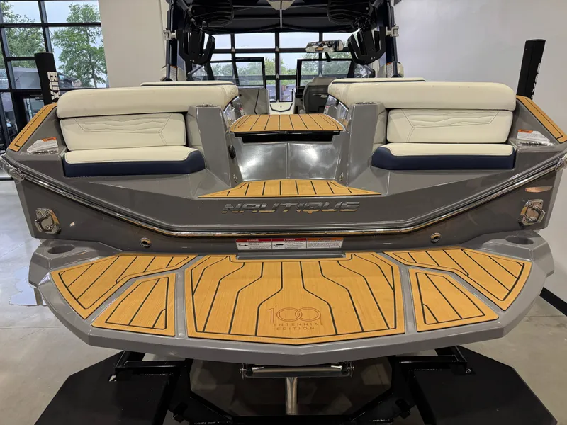 Slide: The Image of Nautique Super Air Nautique G25 2025 - 8