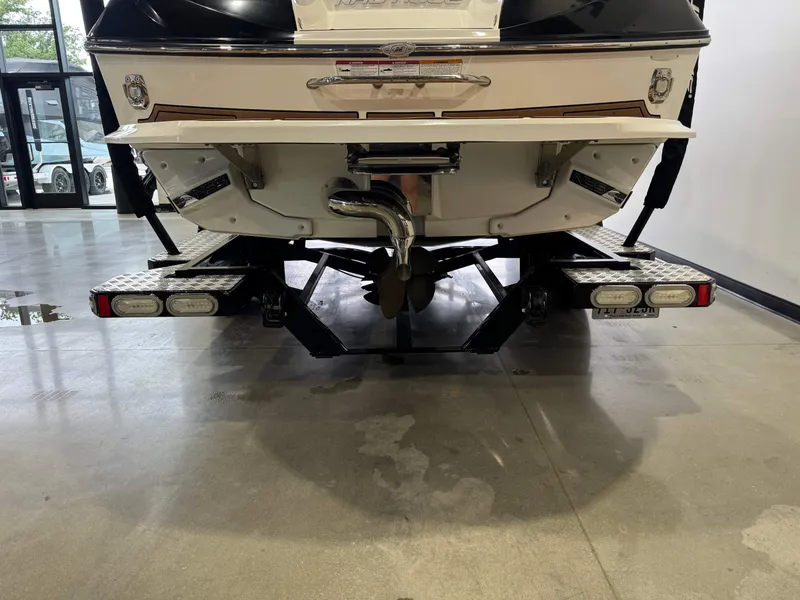 Slide: The Image of Nautique Super Air Nautique G21 2018 - 7