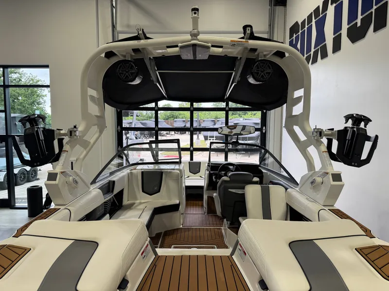 Slide: The Image of Nautique Super Air Nautique G21 2018 - 9