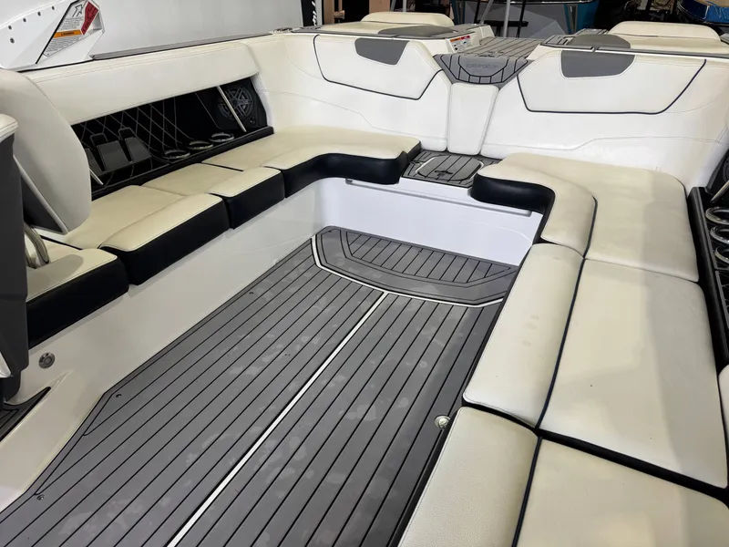 Slide: The Image of Nautique Super Air Nautique GS24 2019 - 15