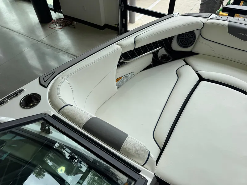 Slide: The Image of Nautique Super Air Nautique GS24 2019 - 19