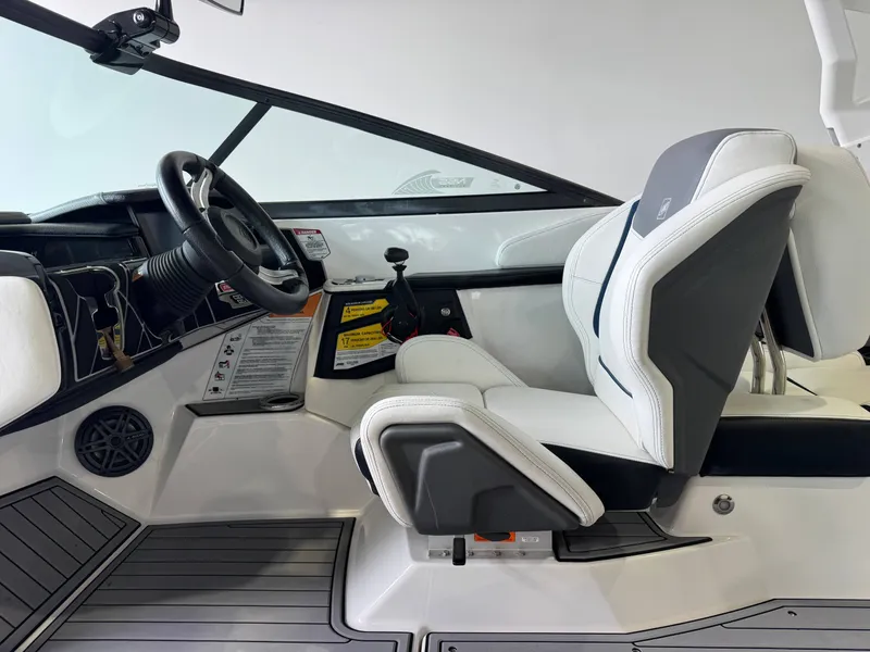 Slide: The Image of Nautique Super Air Nautique GS24 2019 - 23