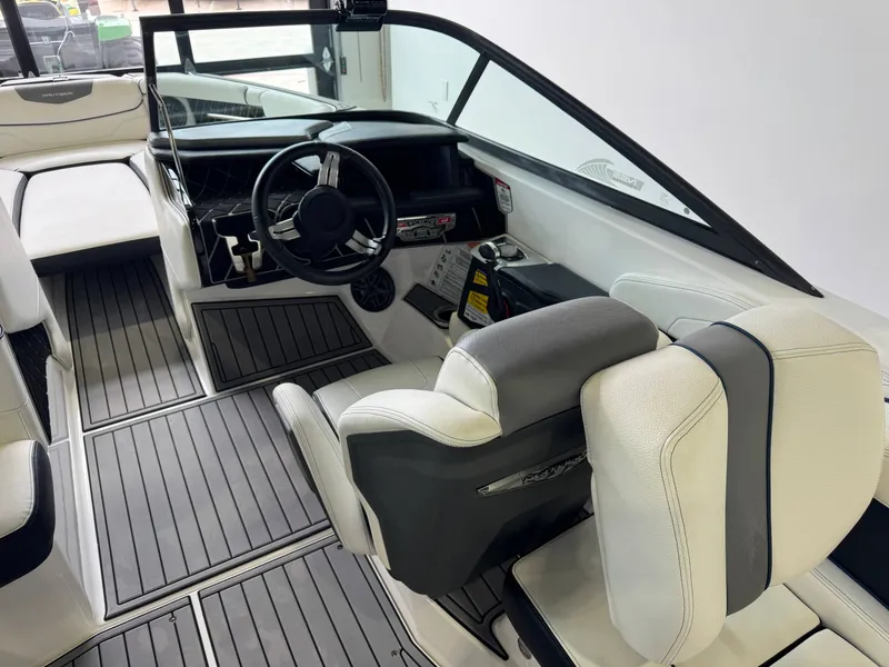 Slide: The Image of Nautique Super Air Nautique GS24 2019 - 24