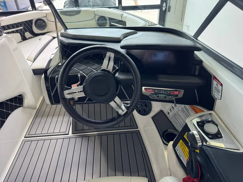 Slide: The Image of Nautique Super Air Nautique GS24 2019 - 26