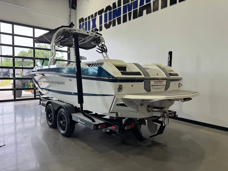 Slide: The Image of Nautique Super Air Nautique GS24 2019 - 5