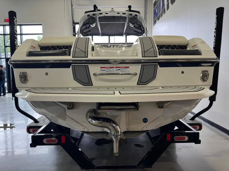Slide: The Image of Nautique Super Air Nautique GS24 2019 - 6