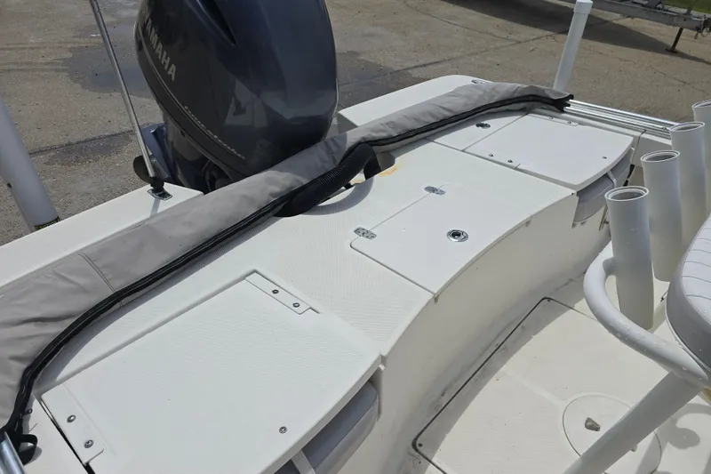 Slide: The Image of 2015 Sea Born FX22 Bay boat deck with Yamaha outboard motor. - 16