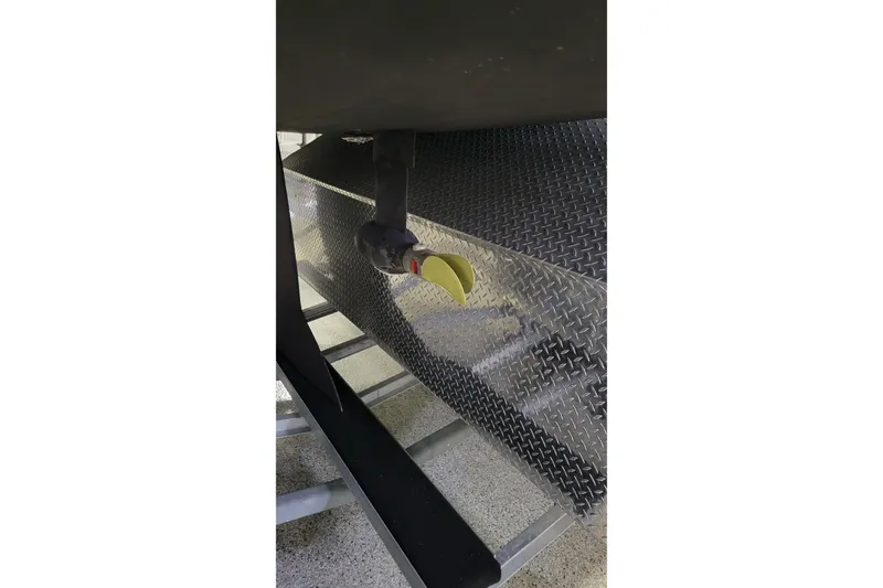 Slide: The Image of Propeller of 2018 C.W. Hood 32 Daysailer on diamond plate surface. - 20