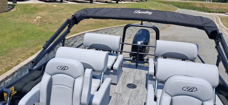 Slide: The Image of Bentley Pontoons Legacy 220 Quad 2026 - 3