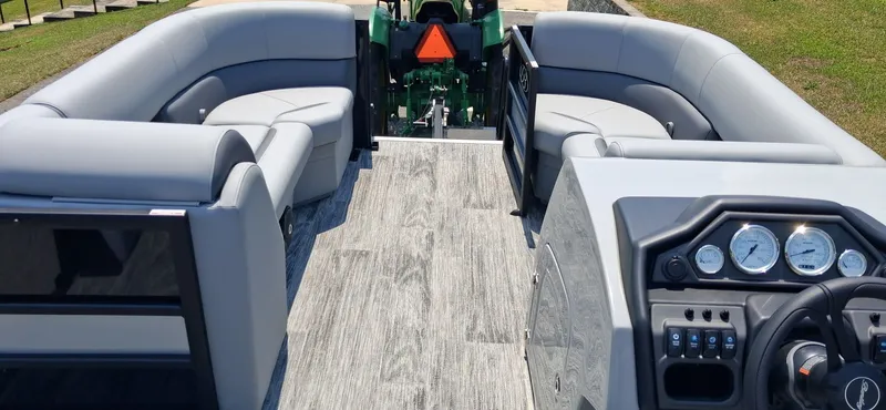 Slide: The Image of Bentley Pontoons Legacy 220 Quad 2026 - 6