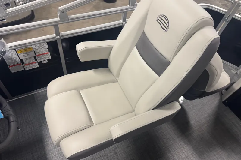 Slide: The Image of Luxurious seating on 2026 Sun Tracker Fishin' Barge 20 DLX pontoon boat. - 10